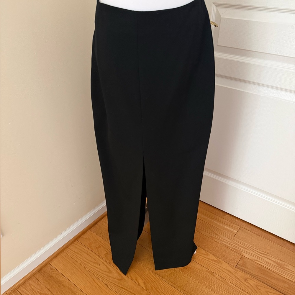 Cache Elegant Black Women's Maxi Skirt with a Slit and hidden zipper in the back
